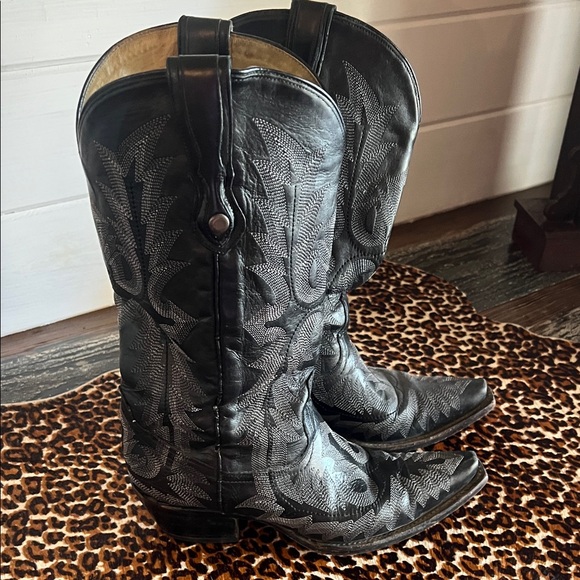 Black Leather Heeled Boots - Picture 1 of 6